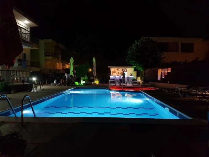 Brothers House