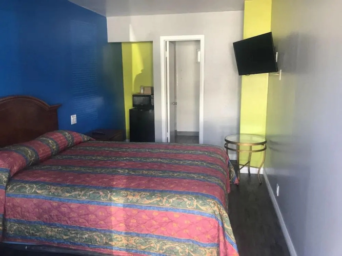 Deano's Motel