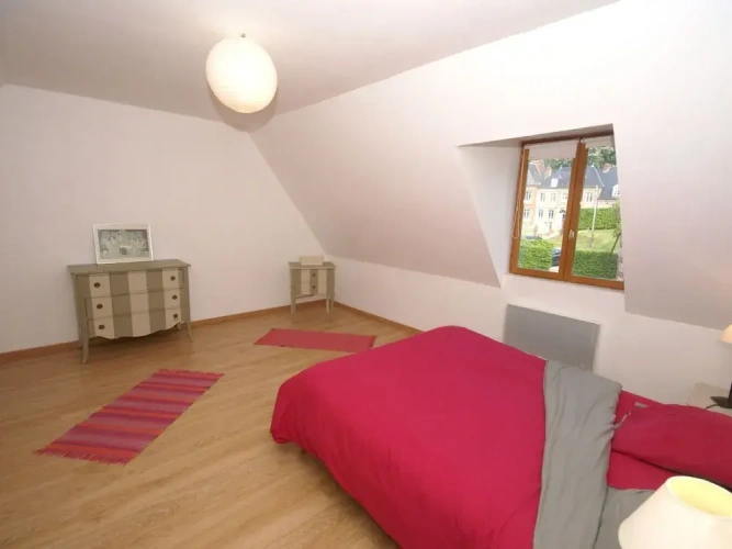 3 Bedrooms Classic Cottage