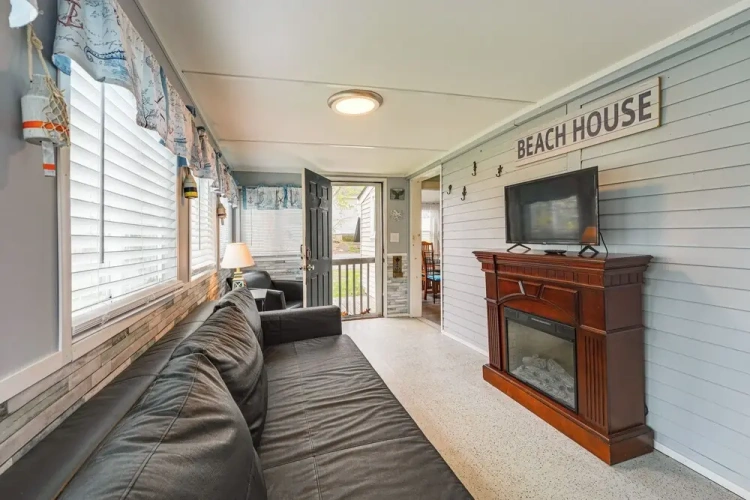2 Bedrooms Cottage