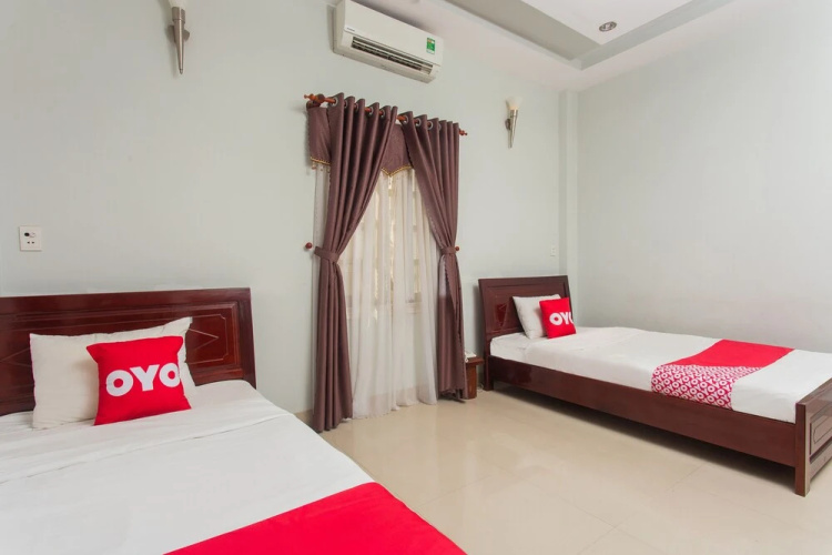 OYO 956 Hung Thinh Koreana Hotel