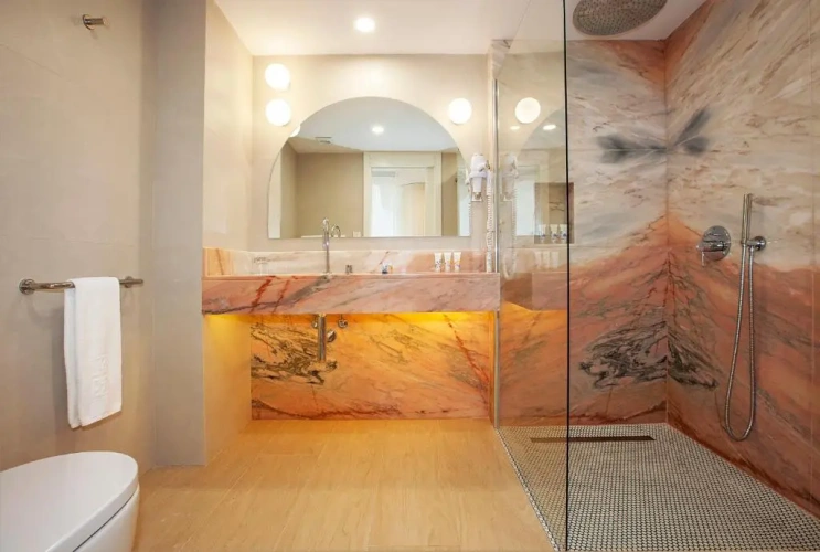 Apartment with sea view