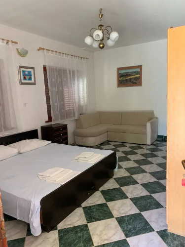 Room-villa ata Razanac - Apartment