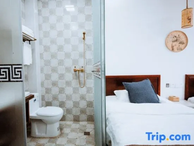 Standard Double room with city view