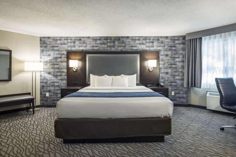 Comfort Inn Montreal Aeroport photo 7