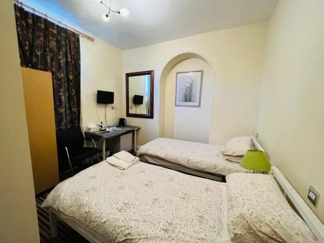 3 Bedrooms Standard Twin room