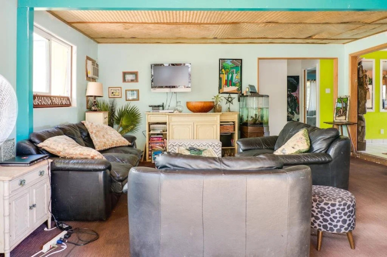 The Lahaina Bungalow