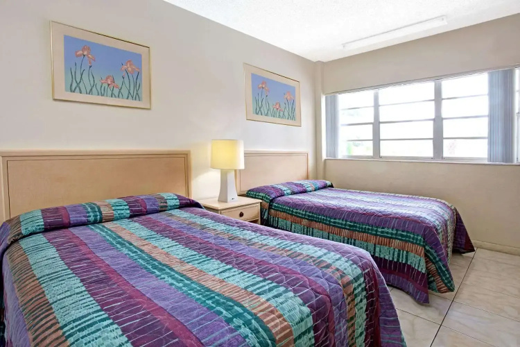 Knights Inn Hallandale