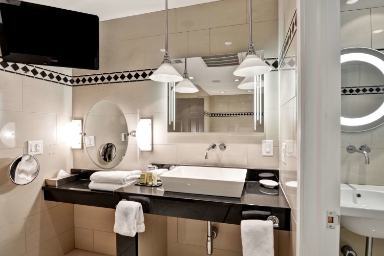 The Cincinnatian Hotel, Curio Collection by Hilton photo 27