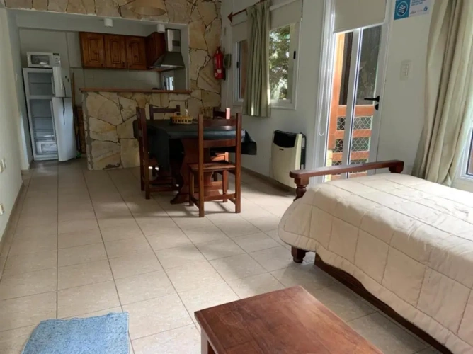 2 Bedrooms Bungalow