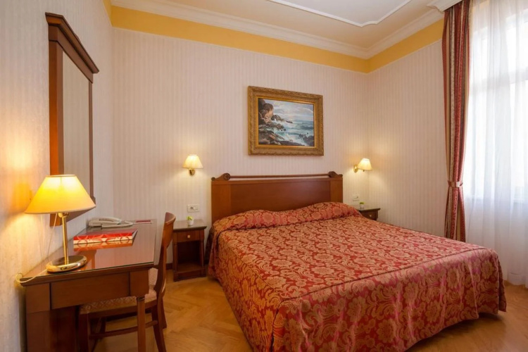 Continental Hotel