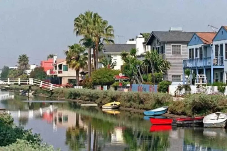 Venice Beach Studio B - 1 Block to Beach