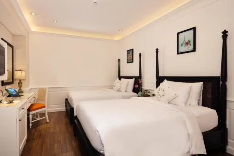 Colonial Elegance Deluxe Twin room