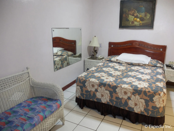 Orchid Inn Resort