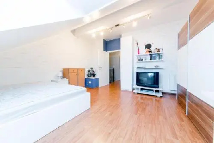 4 Private Single Rooms (5652)