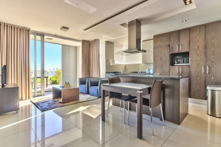1 Bedroom Apartment with ocean view