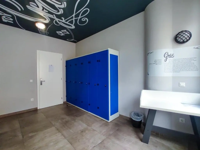 Bed in Dorm (female dorm)