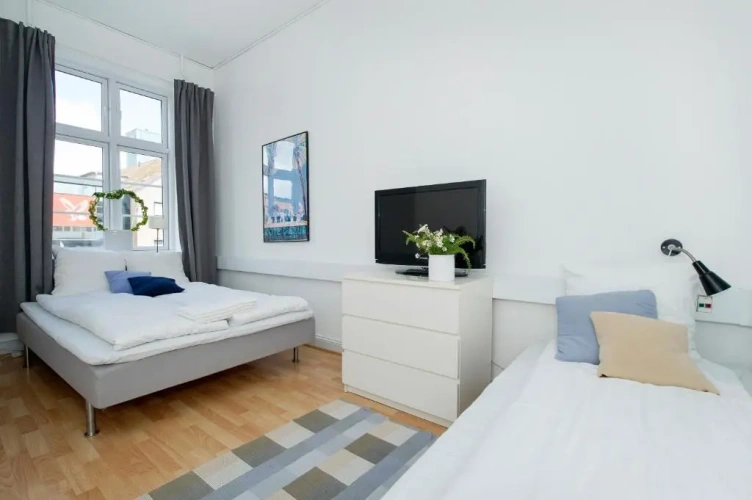 Standard Triple room