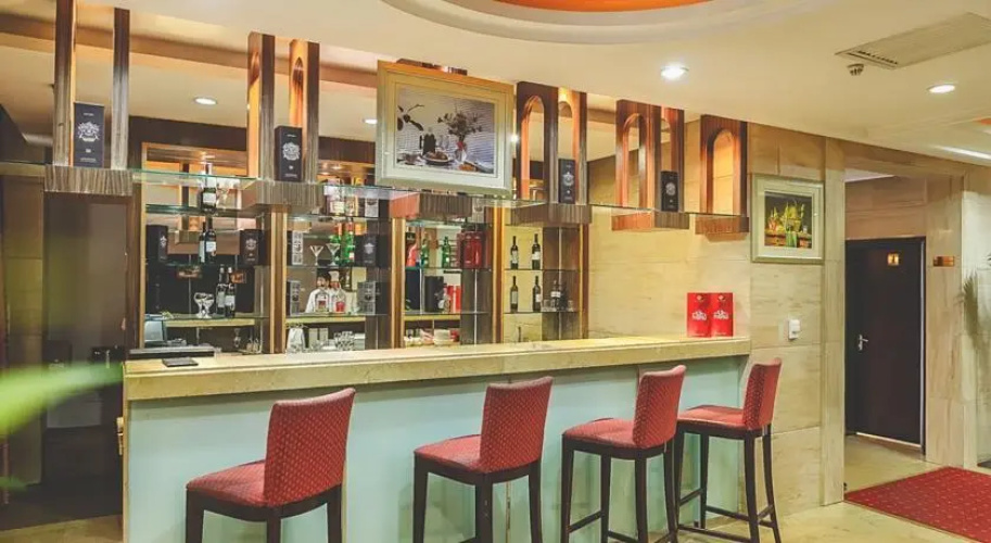 Shera Hotel