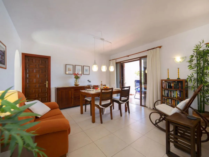 House Cecile Calpe/Calp