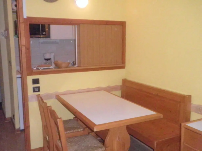 Lou Services Apartment M2-326 LSI 001