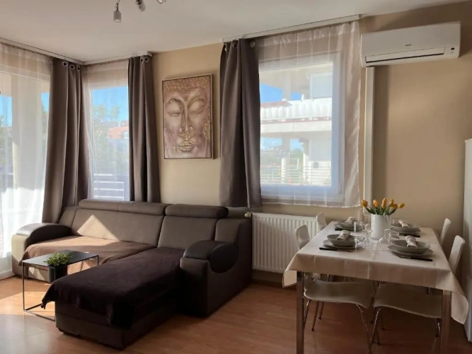 1 Bedroom Apartment