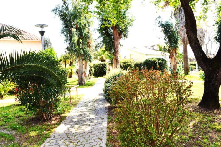 2 Bedrooms Villa