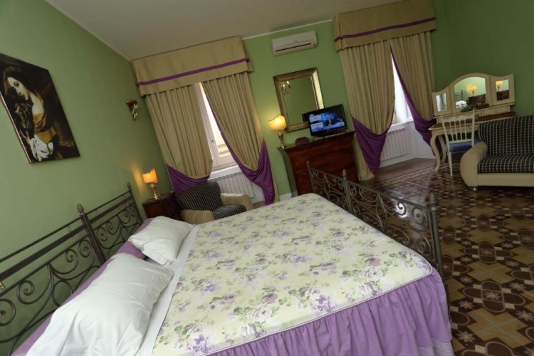 Deluxe Triple room