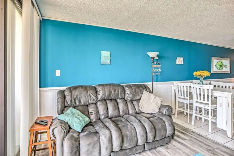 Beachfront Murrells Inlet Condo w/ Ocean Views