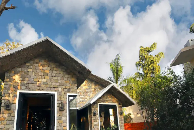 Ayu Villa, Jim Corbett