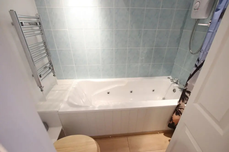 Contemporary 2 bed Flat in Bristol, Free Parking