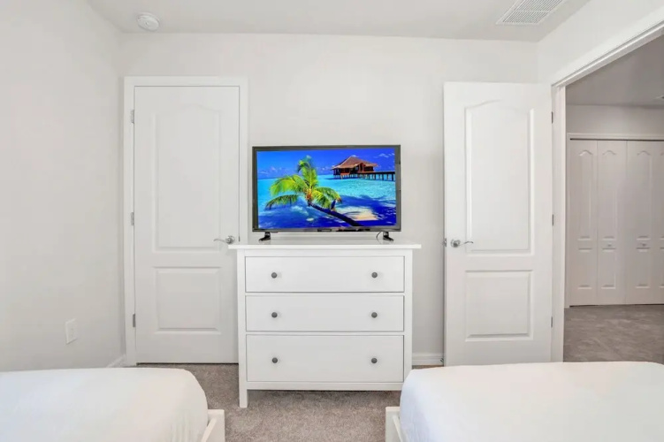 7439 Oakmoss Loop