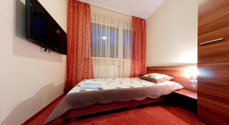 Hotel-24