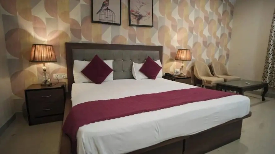 Deluxe Suite