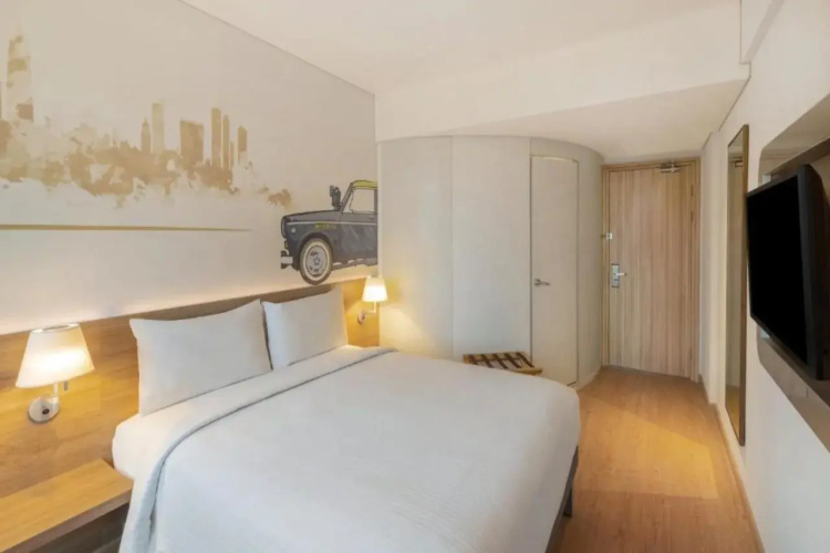 Ibis Thane