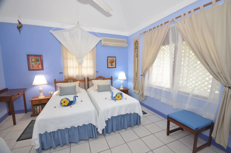 Cannon Cottage, 3BR by Jamaican Treasures
