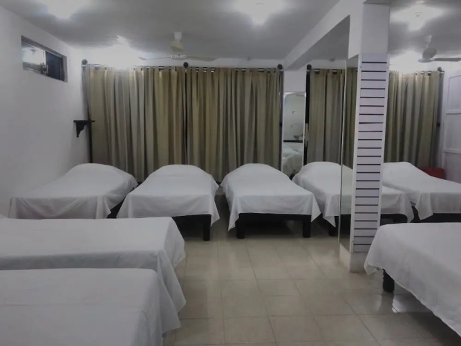 Hostal Frida - Adults Only