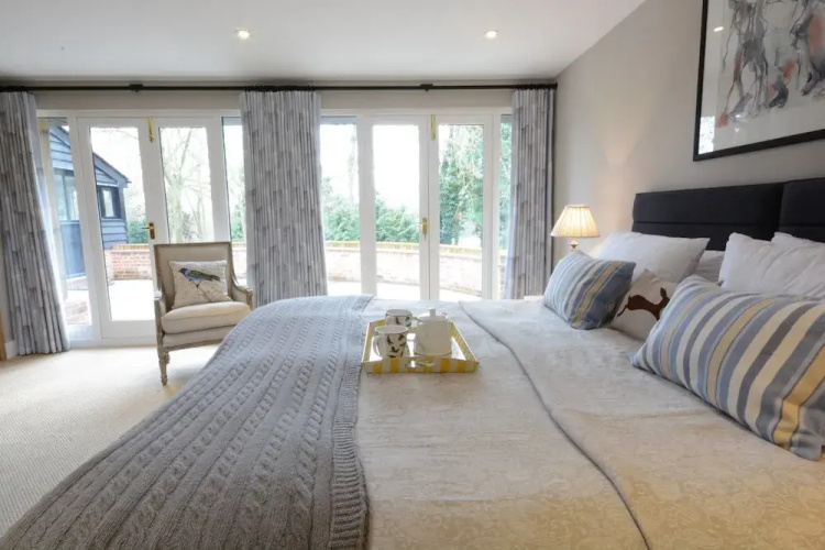Bird Cottage, Burgh