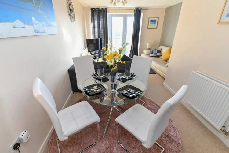 Tennyson Two Bedroom Apartment