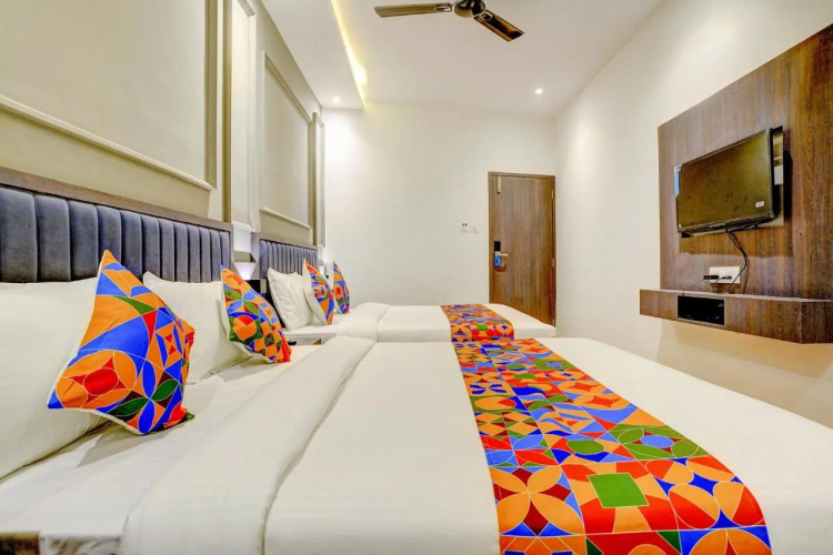 Fabhotel Gorrion International