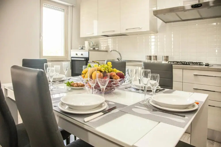 Villa Villino Blu Large Private Pool Walk to Beach A C Wifi