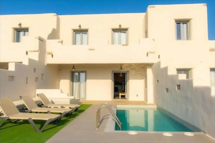 4 Bedrooms Deluxe Cottage