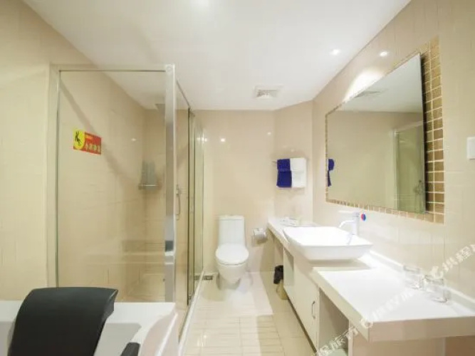 Donghu Hotel