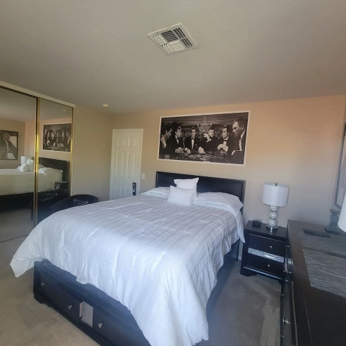 Standard Twin room with view