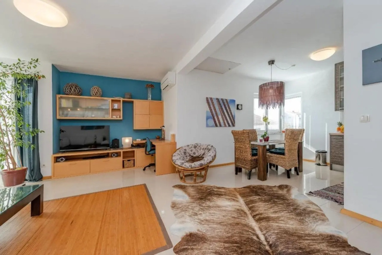 Romantic Oasis Apartments