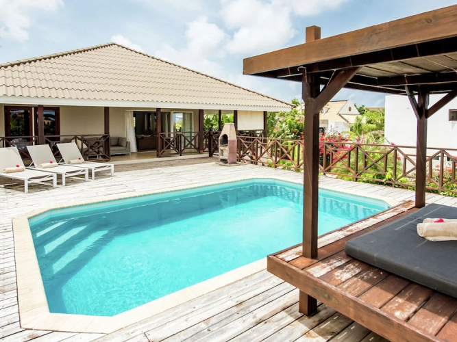 Modern Villa in Jan Thiel Curacao With Private Pool