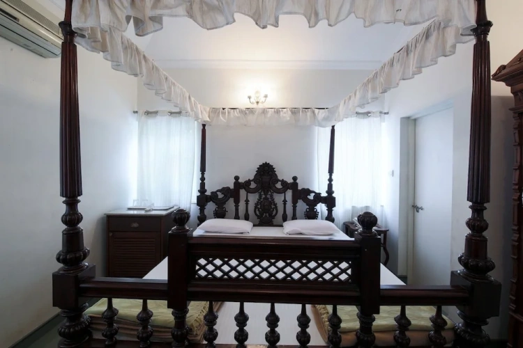 3 Bedrooms Classic Cottage