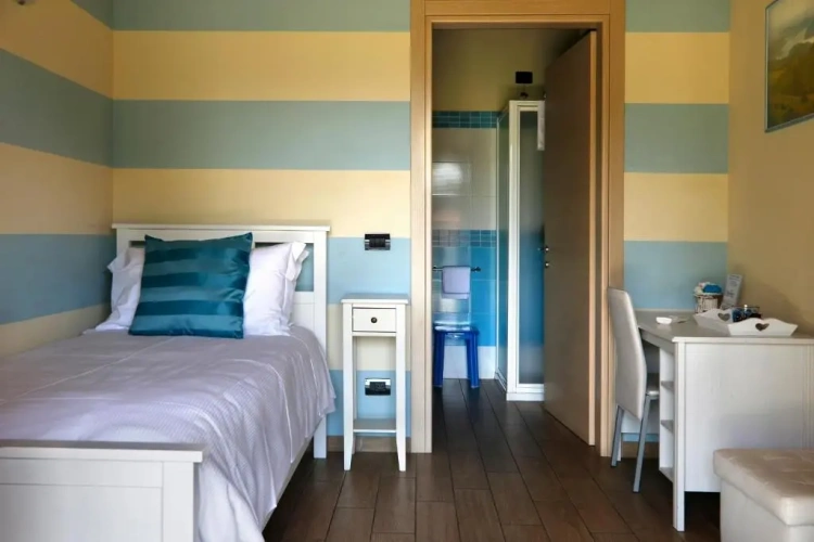 Standard Single room with garden view