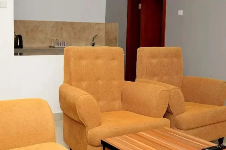 De Guest Pride Hotel and Suites