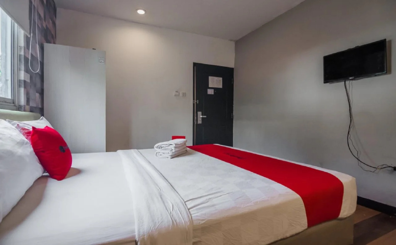 Hotel Feodora by RedDoorz